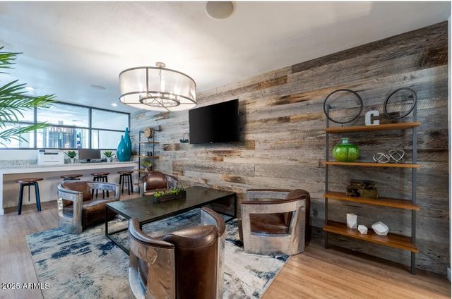 2311 E Union Hills Drive 1, Phoenix, AZ 85024