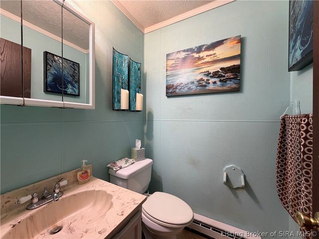 404 W Craig Road, Scottsburg, IN 47170