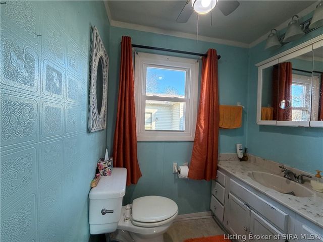 404 W Craig Road, Scottsburg, IN 47170