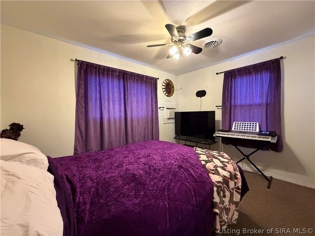 404 W Craig Road, Scottsburg, IN 47170