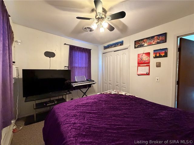 404 W Craig Road, Scottsburg, IN 47170