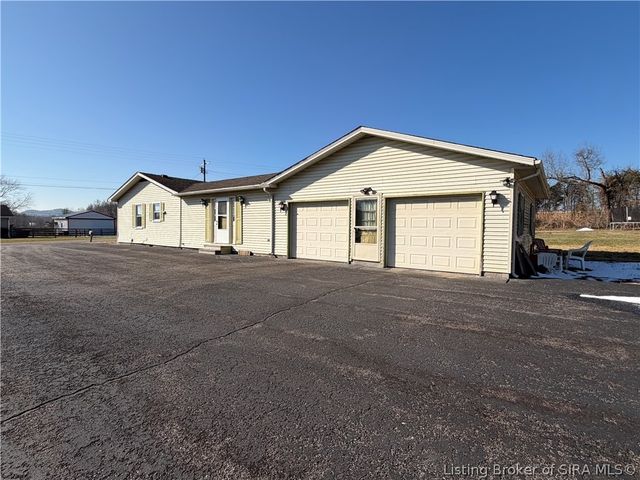 404 W Craig Road, Scottsburg, IN 47170