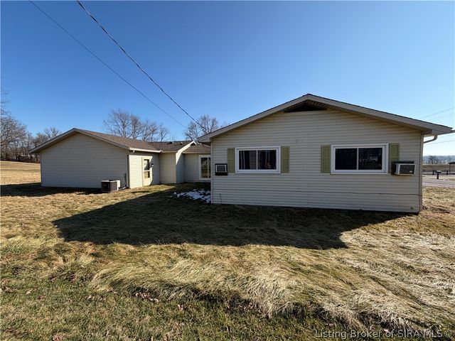 404 W Craig Road, Scottsburg, IN 47170