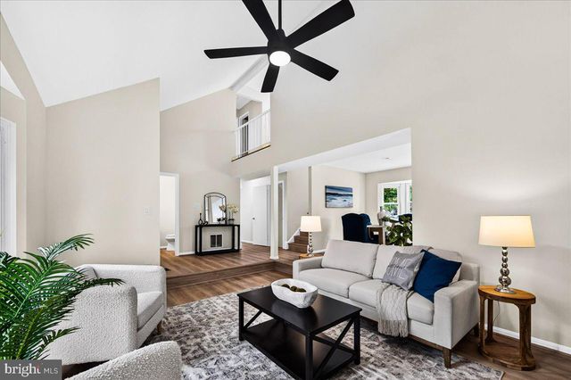 11057 BISHOPSGATE CT, Reston, VA 20194