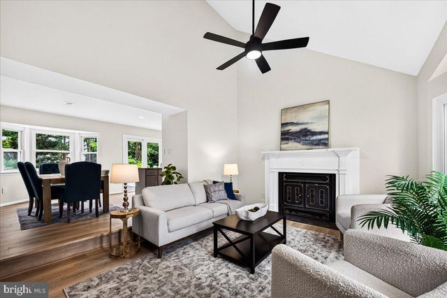 11057 BISHOPSGATE CT, Reston, VA 20194