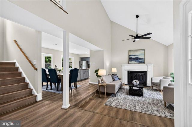 11057 BISHOPSGATE CT, Reston, VA 20194
