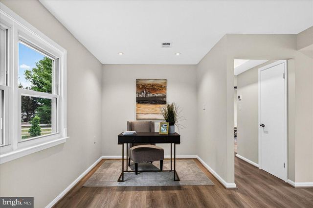 11057 BISHOPSGATE CT, Reston, VA 20194