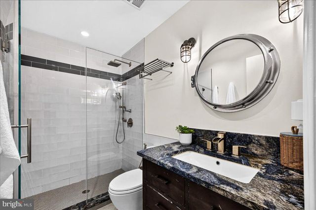 11057 BISHOPSGATE CT, Reston, VA 20194