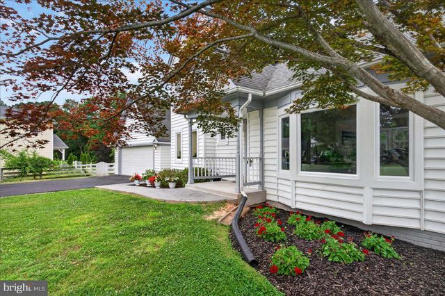 11057 BISHOPSGATE CT, Reston, VA 20194