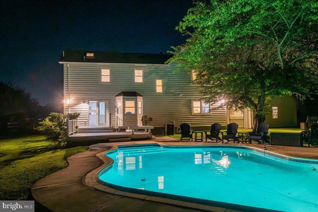 11057 BISHOPSGATE CT, Reston, VA 20194