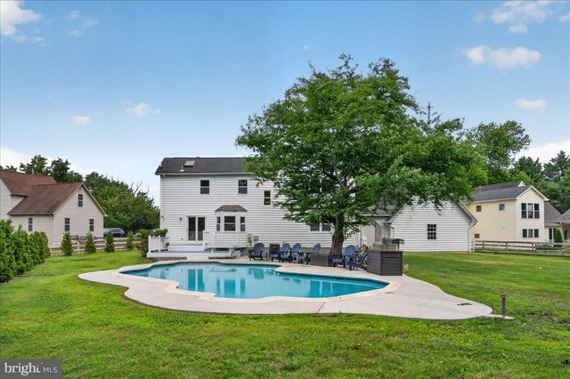 11057 BISHOPSGATE CT, Reston, VA 20194