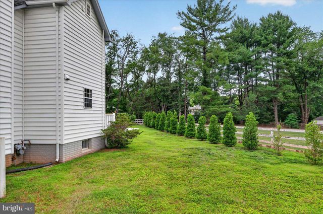 11057 BISHOPSGATE CT, Reston, VA 20194