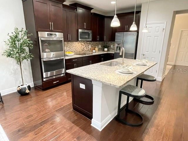1747 OAK HAMMOCK COURT, Lutz, FL 33558