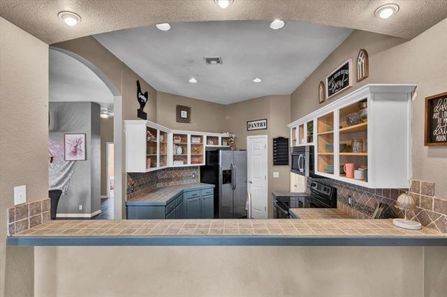 10536 NW 45th Court, Yukon, OK 73099