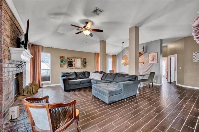 10536 NW 45th Court, Yukon, OK 73099