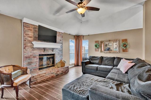 10536 NW 45th Court, Yukon, OK 73099