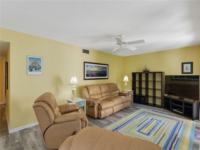 910 E Causeway Boulevard C13, Vero Beach, FL 32963