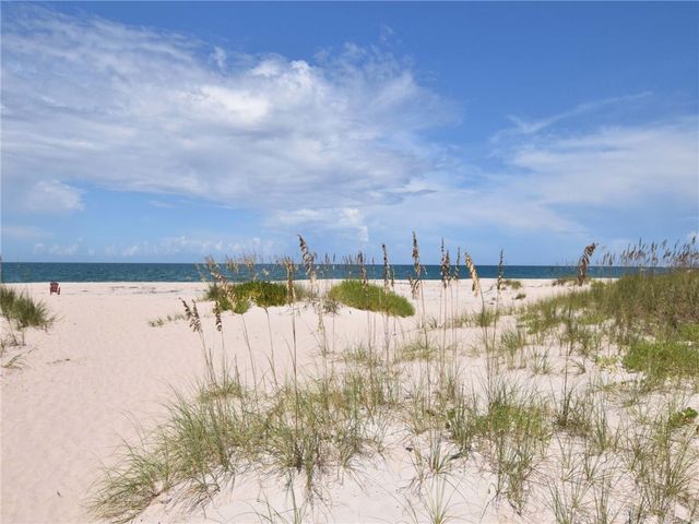 910 E Causeway Boulevard C13, Vero Beach, FL 32963