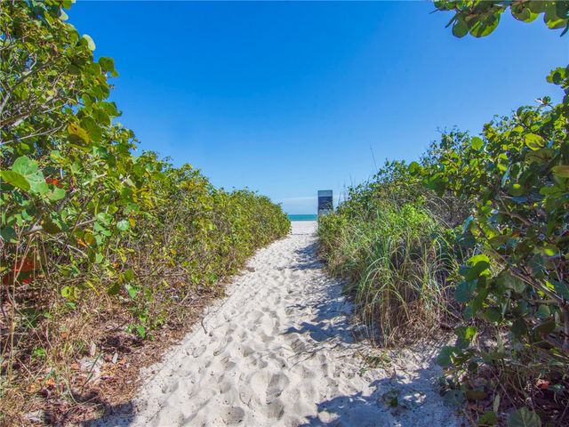 910 E Causeway Boulevard C13, Vero Beach, FL 32963