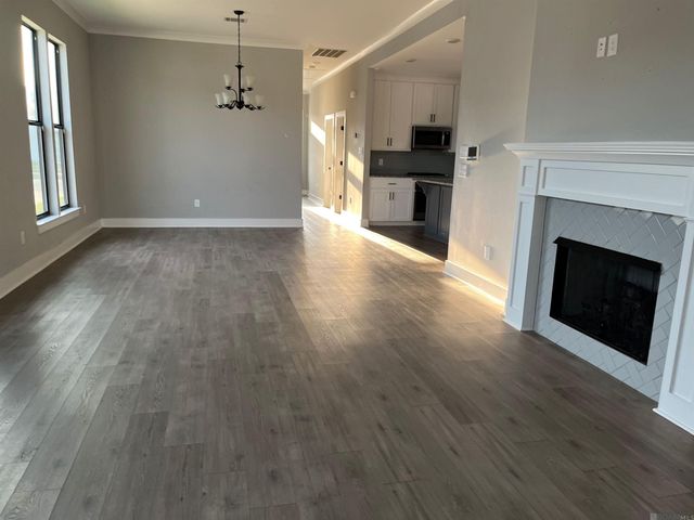 9974 Stonewater Dr, Baton Rouge, LA 70818