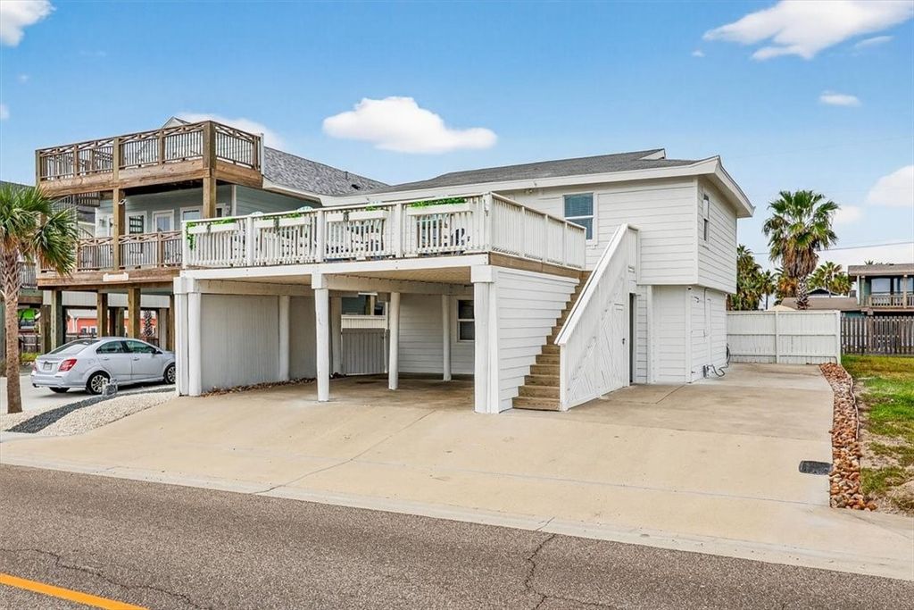 1310 S 11th St, Port Aransas, TX 78373 — photo 3
