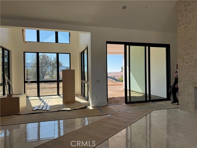 3100 Garretson Avenue, Corona, CA 92881