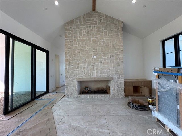 3100 Garretson Avenue, Corona, CA 92881