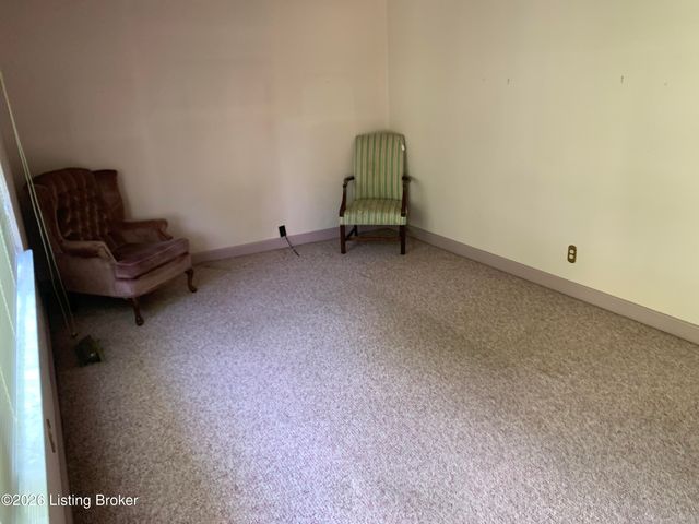4929 Fielding Way, Louisville, KY 40216