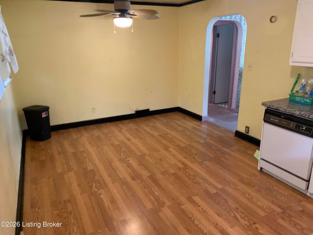 4929 Fielding Way, Louisville, KY 40216