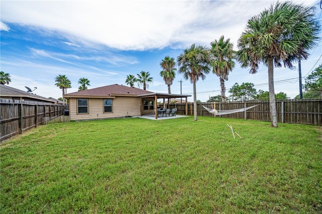 2638 Date Palm Dr, Corpus Christi, TX 78418