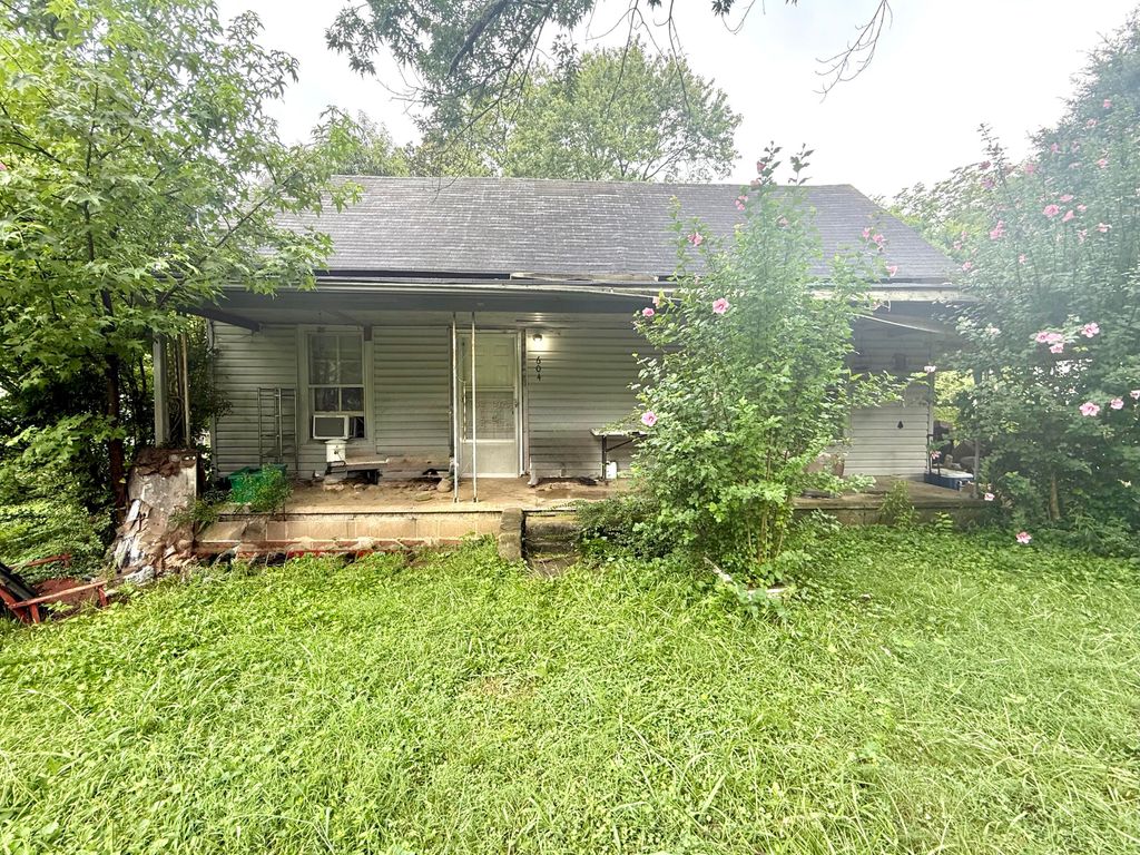 604 Magnolia Street, Lafayette, GA 30728