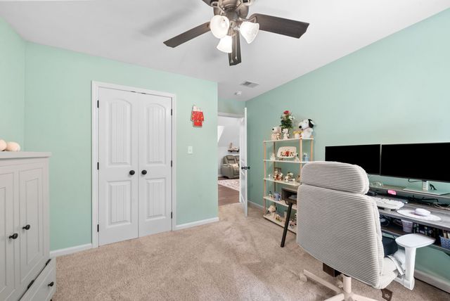 1300 Brummit Rd, Charlotte, TN 37036