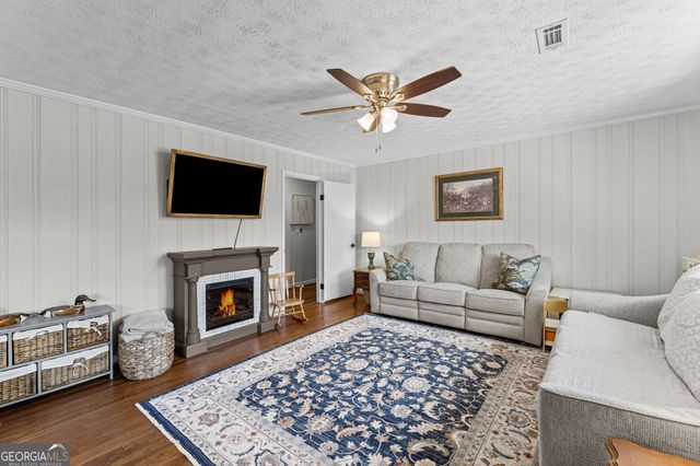 31 Fields Road, Newnan, GA 30263