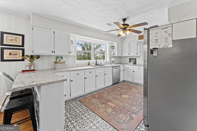 31 Fields Road, Newnan, GA 30263