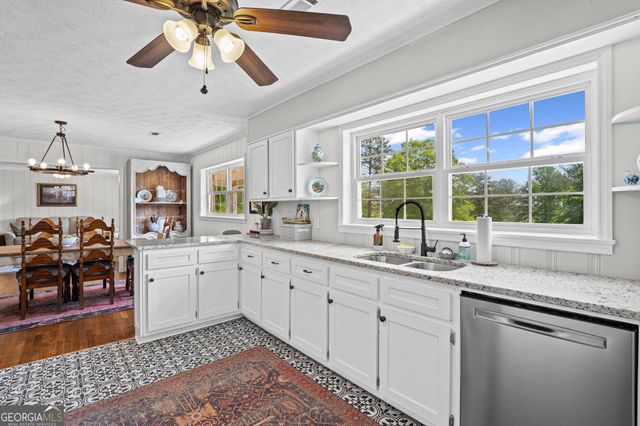 31 Fields Road, Newnan, GA 30263