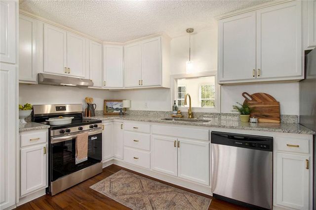 133 N Bellview Road, Aragon, GA 30104