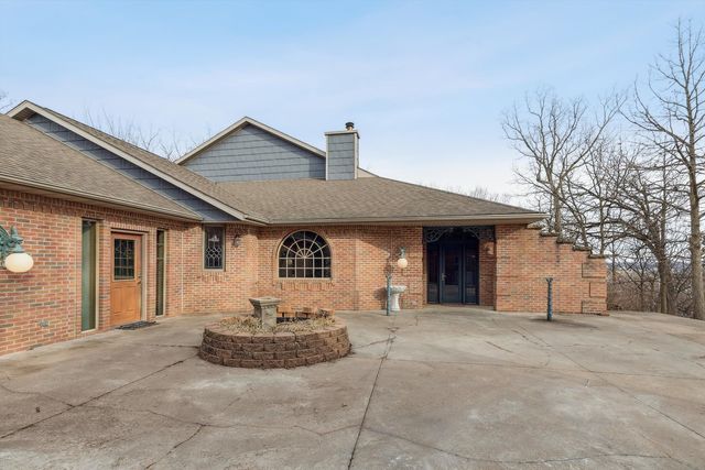 315 N 9th Street, Clinton, IA 52372