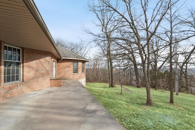 315 N 9th Street, Clinton, IA 52372