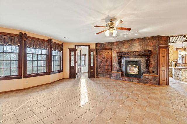 315 N 9th Street, Clinton, IA 52372