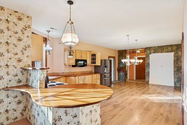 315 N 9th Street, Clinton, IA 52372