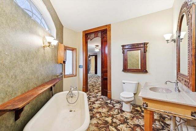 315 N 9th Street, Clinton, IA 52372