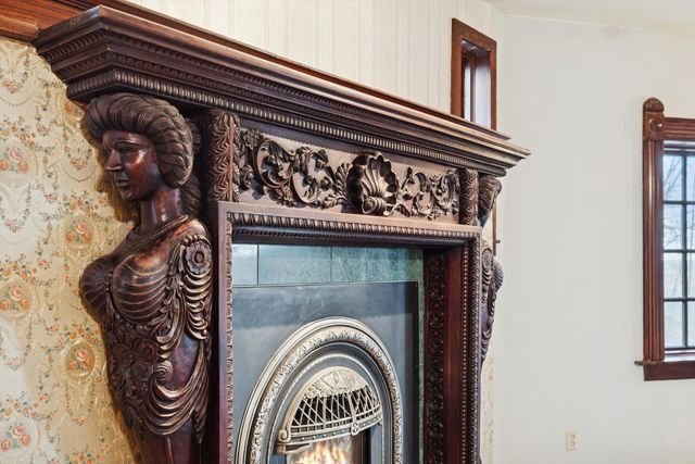 315 N 9th Street, Clinton, IA 52372