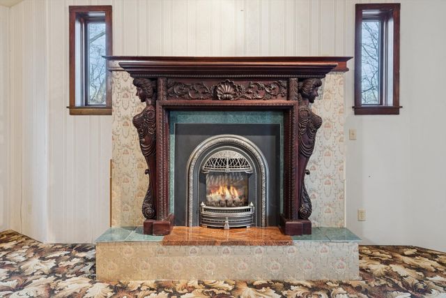 315 N 9th Street, Clinton, IA 52372