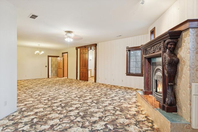 315 N 9th Street, Clinton, IA 52372