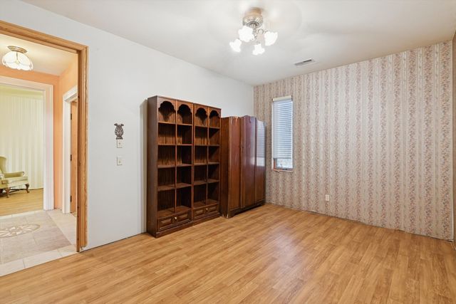 315 N 9th Street, Clinton, IA 52372