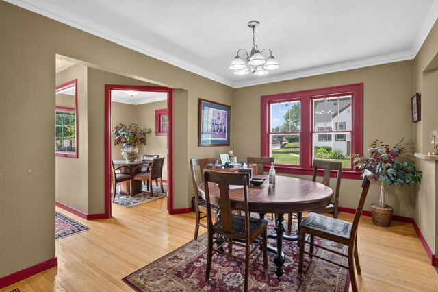 1069 S Robert Street, West Saint Paul, MN 55118
