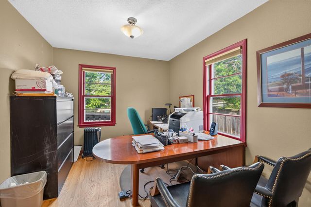 1069 S Robert Street, West Saint Paul, MN 55118