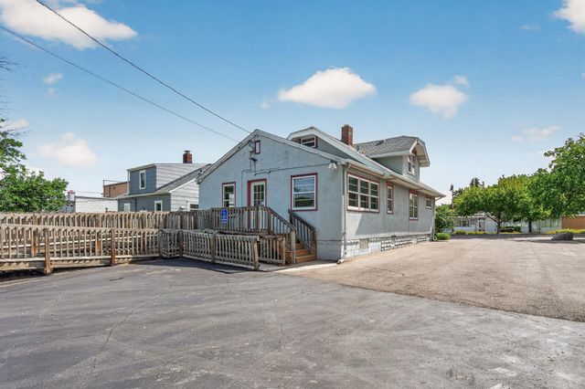 1069 S Robert Street, West Saint Paul, MN 55118