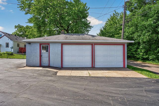 1069 S Robert Street, West Saint Paul, MN 55118