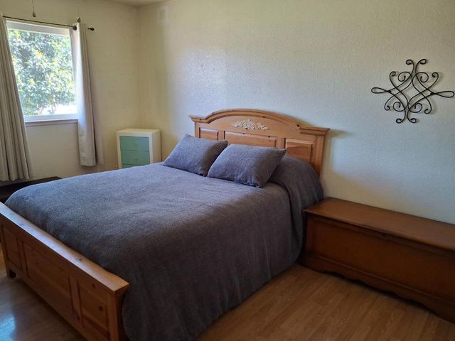 250 Gonzalez Drive, Hollister, CA 95023